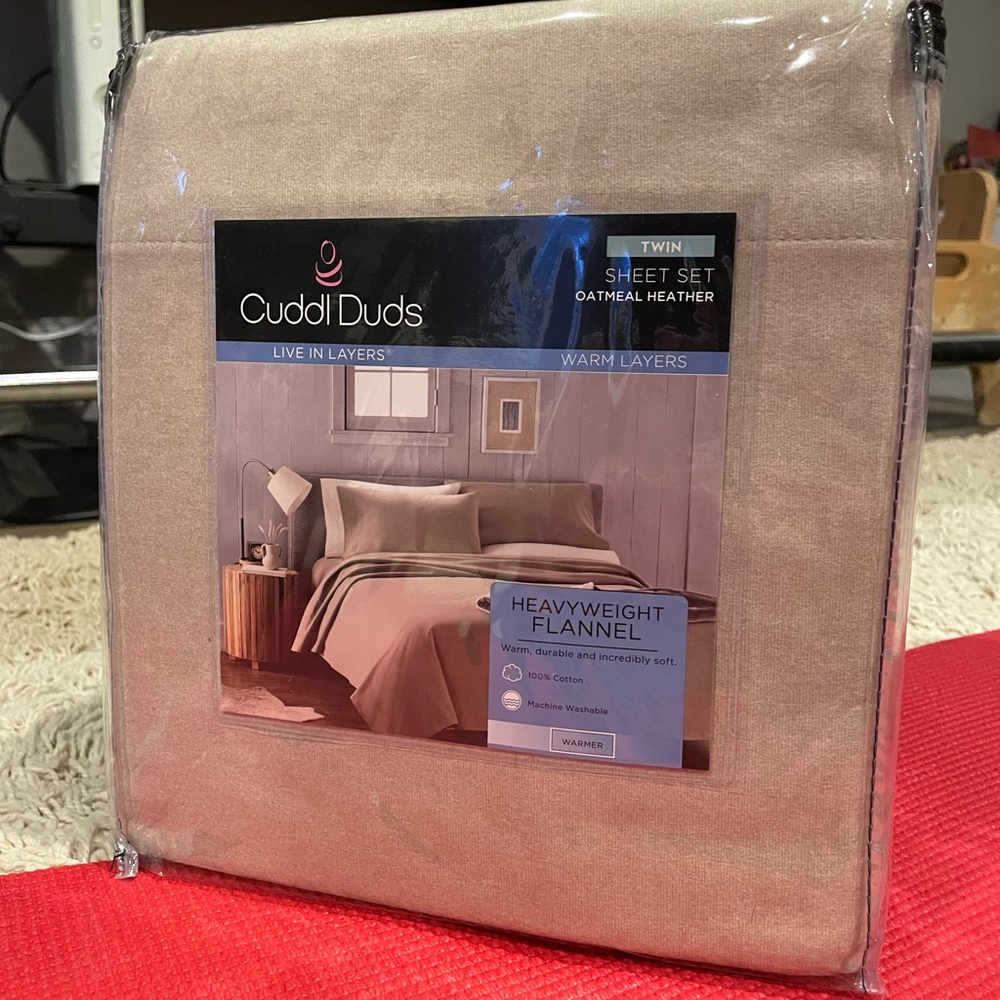 CuddlDuds Tan Twin Sized Flannel Bed Sheets from
